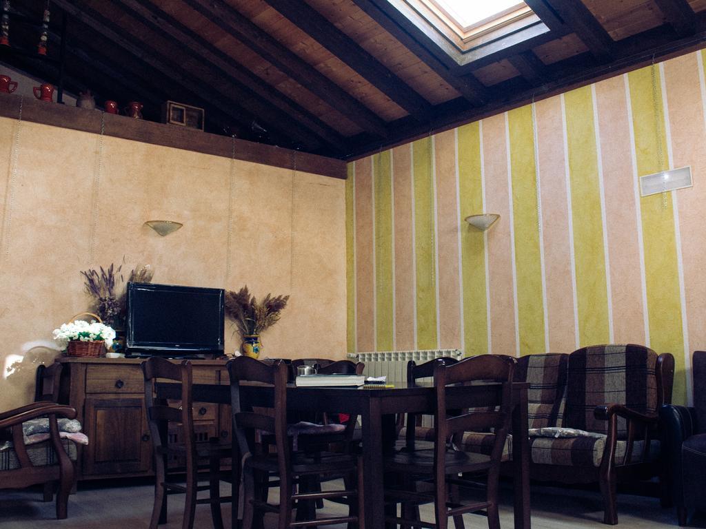 La Cerca De Dona Jimena Guest House Modubar de San Cibrian ภายนอก รูปภาพ